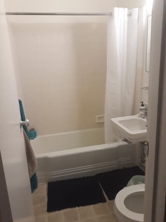 EV Bedroom in 2 Bedroom 1 Bath 3