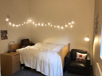 Junior Studio In Kennedy Residences w/ Private Bathroom & Bedroom 1