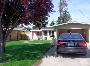 Room in nice Mountain View house with yard for rent! 1