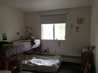 Summer sublet: 1 bedroom in 3-bedroom apartment on-campus (EV) 1
