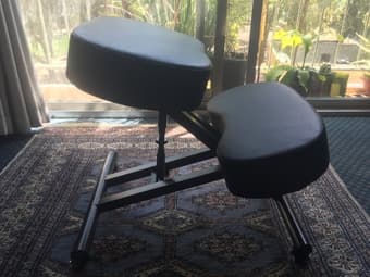 Sleekform Ergonomic Kneeling Chair 1