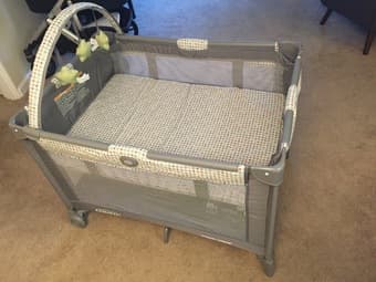 Brand New Removable Full-Size Bassinet (Palo Alto) 3