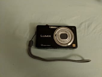 Lumix Digital Camera - 12 MegaPixels  (DMC-FS10) 2