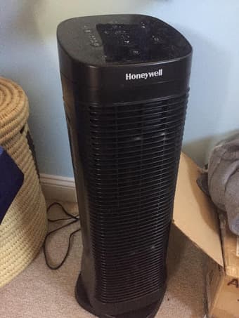 Honeywell (HFD310) AirGenius 4 Air Cleaner 2