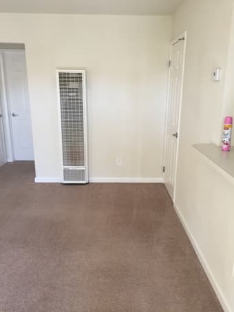 Immediately available Single bedroom with bathroom apartment 3
