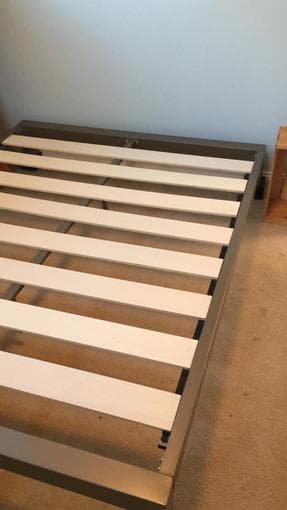 Queen Bed frame - simple and sturdy 1