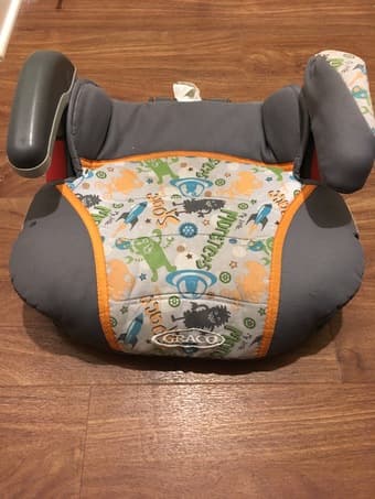 Graco booster car seat 1
