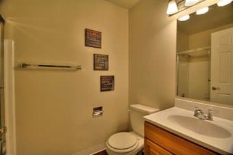 Short rent: 1b1b in 2b2b - San Antonio Shopping Center 5.25-7.21 3