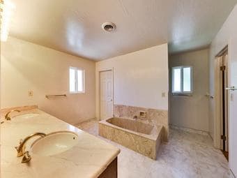 Space in a shared bedroom in a big house (Community Living) Palo Alto 1