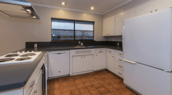 Right next to Stanford! Menlo Park house needs housemate 3