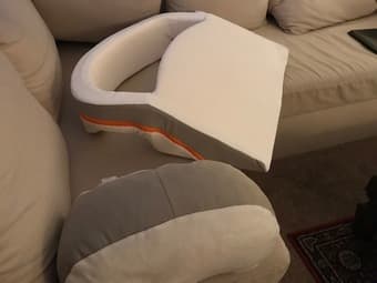 MedCline Wedge Pillow 1