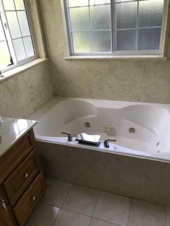 Room available $1250 really close to Stanford mid June to mid Sep 3