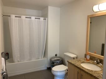 Large on campus bedroom in 2-bed 2-bath (Jun 23 - Sept 16) 3