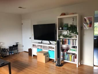 $1000 Furnished room in MV for male 2