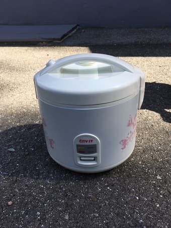Rice cooker 1