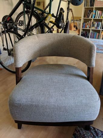 MOVING SALE: Seating and tables furniture 3