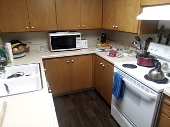 Oak Creek Apartments Sublet (15 min walk to Stanford) - Furnished room 1