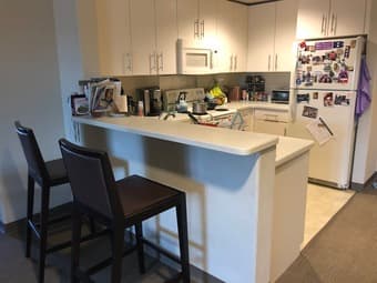 Air-Conditioned Bedroom/Private Bath in Munger Graduate Two-Bedroom 2