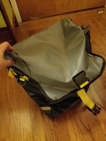 2 Matching Bicycle Bags 1