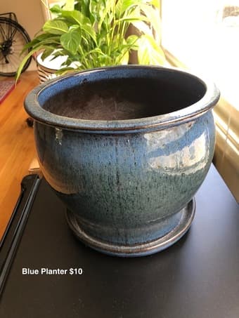 Decor (planter, vintage mirror, rug) 1