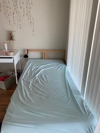 Free Gel Memory Foam Mattress and Bed Frame 2