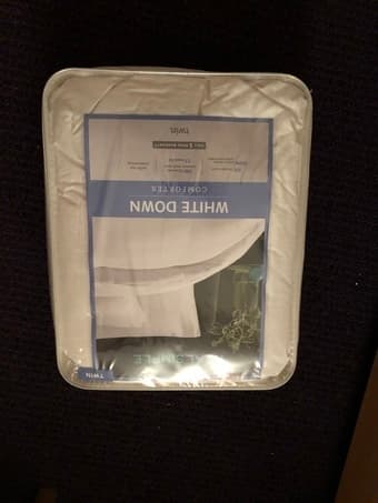 Brand new twin size down comforter 1