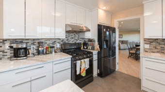 Unbelievable mansion in Los Altos Hills - room for rent 2