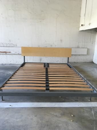 Full size bed frame 1