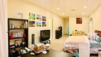 Large furn. room (430ft2) private bathroom & balcony, Redwood City 3