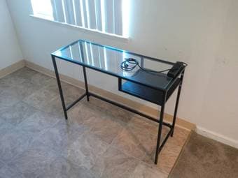 IKEA VITTSJÖ VITTSJO, laptop table desk, black-brown, glass 1
