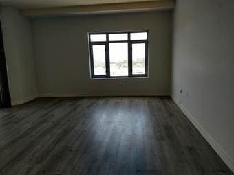 Master Bedroom in 2 BR/2 BA Highrise Apt in Downtown SJ - Avail 9/1 3