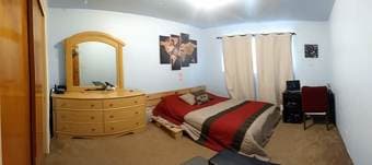 1 BR in a gorgeous Mtn View 3 BR/2BA home easy commute to Stanford 1
