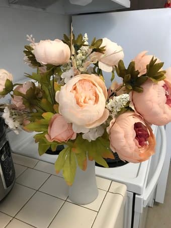 artificial flower bouquets and vase 1