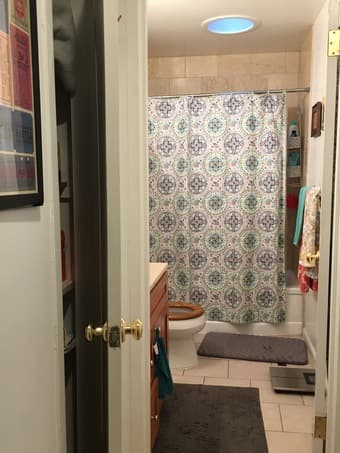 Room for rent in house on quiet cul-de-sac in North Fair Oaks area of 1