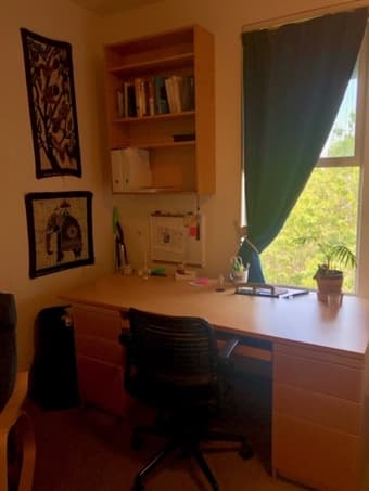 Beautiful studio mid-June to mid-September on campus 2