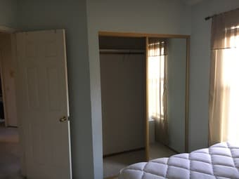 $964 Room Available in 3 BR/2.5 BA, 4 blocks from CalTrain 2