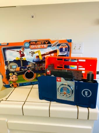 Toy 2