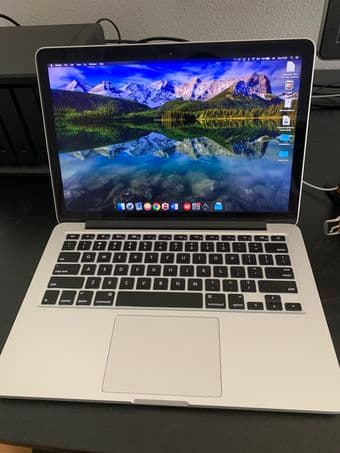 Macbook Pro 13in Early 2015 256G i7 1