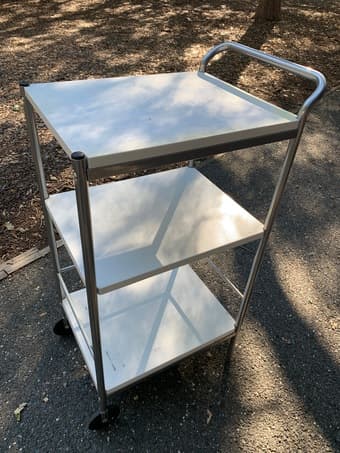 Stand shelf with 2 wheels 1