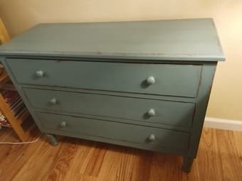 Hard-to-find chest with faux-vintage finish 1