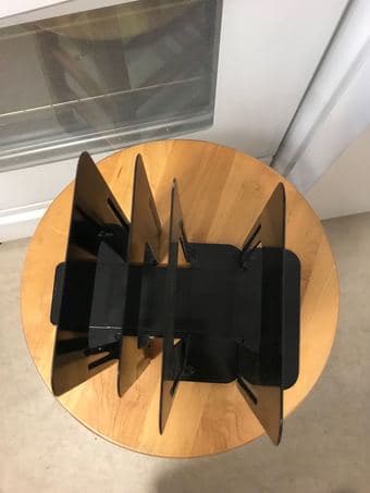 Metal book stands -- a set of 4 pieces 2