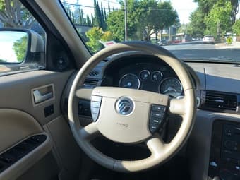 Mercury Montego Premier in perfect condition 2