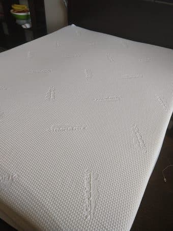 TEMPUR Mattress Topper 1