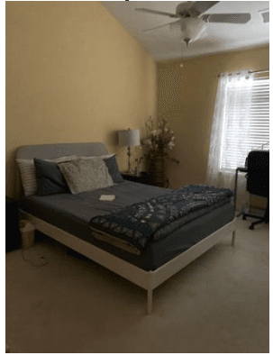 Master Bedroom and Bath available from 08/15/2019 (belmont) 1