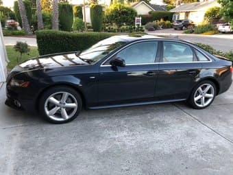 2012 Audi A4 2.0T Premium Plus Quattro S-line Sedan 1