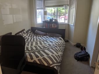 Room in 5BR house in Redwood City - available Aug 1 2