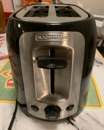 BLACK+DECKER 2-Slice Toaster 2