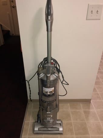 Shark Vacum Cleaner 1