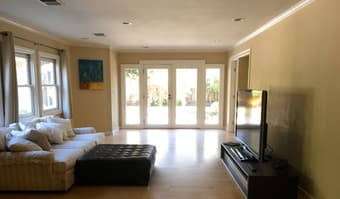 Looking for a new roommate in cool shared house 2