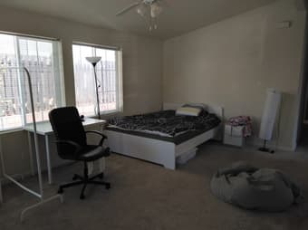 Furnished living room rent starting on July 1st, 2min walk to Stanford 1